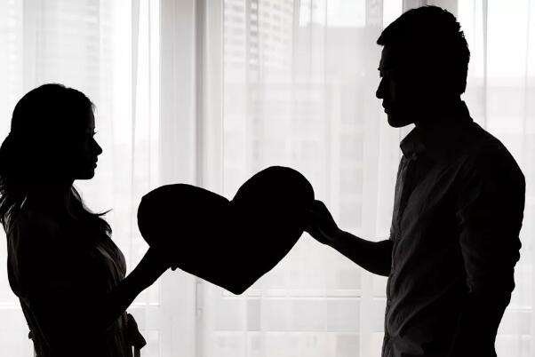 美联储政策分歧加剧，市场预期9月降息概率超九成