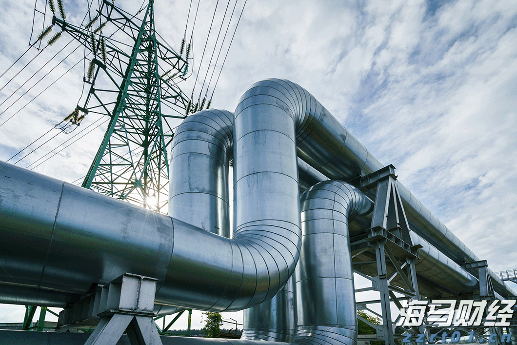 中国海警局:菲船只执意侵闯中国黄岩岛附近海域 依法采取必要措施驱离