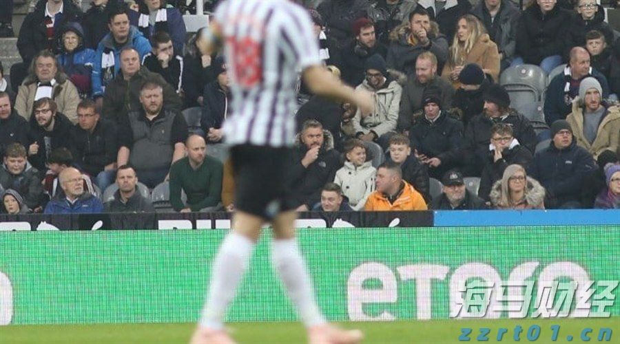 摩根士丹利：AI需求加速释放，CoWoS产能和资本开支显著增长