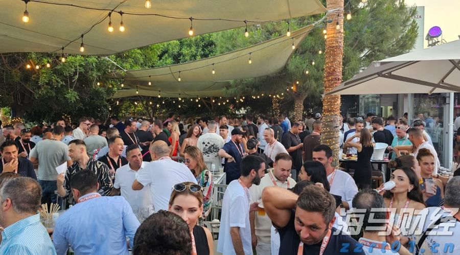 斑马线礼让行人蔚然成风!梅州交通参与者文明交通意识和法治意识不断提升